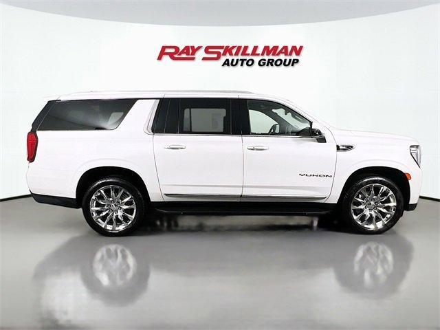 used 2022 GMC Yukon XL car, priced at $49,975