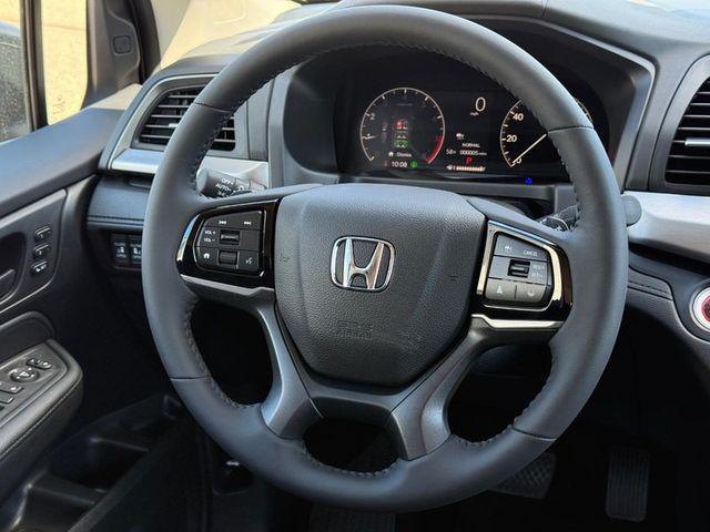 new 2026 Honda Odyssey car, priced at $43,290