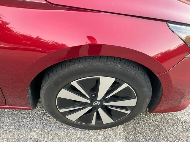 2022 Scarlet Ember Nissan Altima
