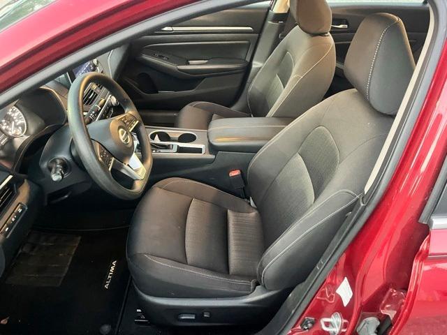 2022 Scarlet Ember Nissan Altima