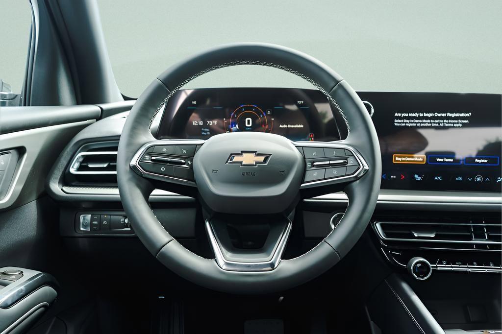 new 2026 Chevrolet Traverse car, priced at $43,390
