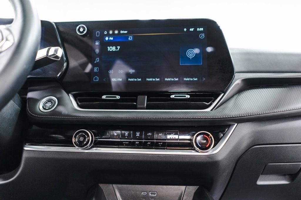 used 2025 Chevrolet Equinox car, priced at $27,365