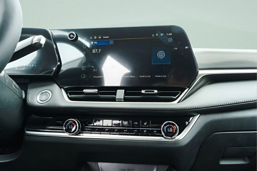 new 2026 Chevrolet Equinox car, priced at $33,895