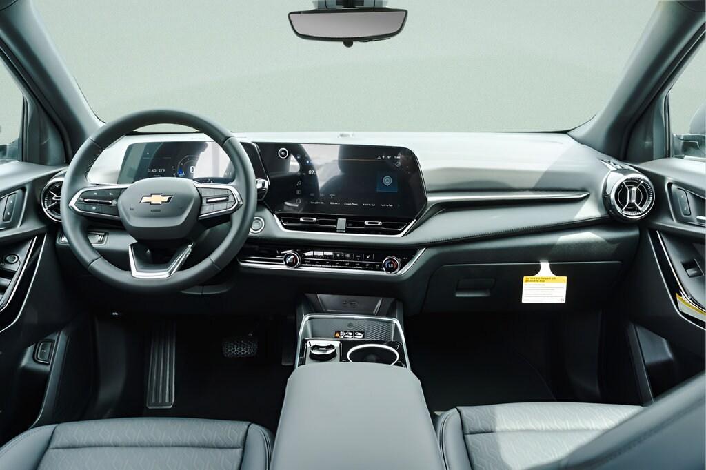 new 2026 Chevrolet Equinox car, priced at $33,895