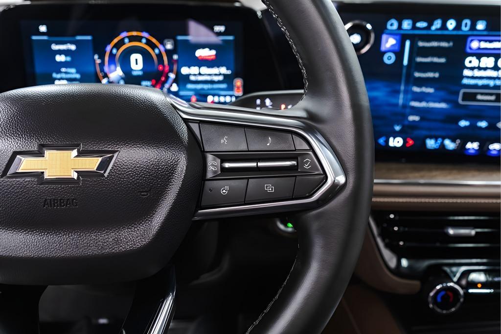 used 2025 Chevrolet Suburban car, priced at $81,390