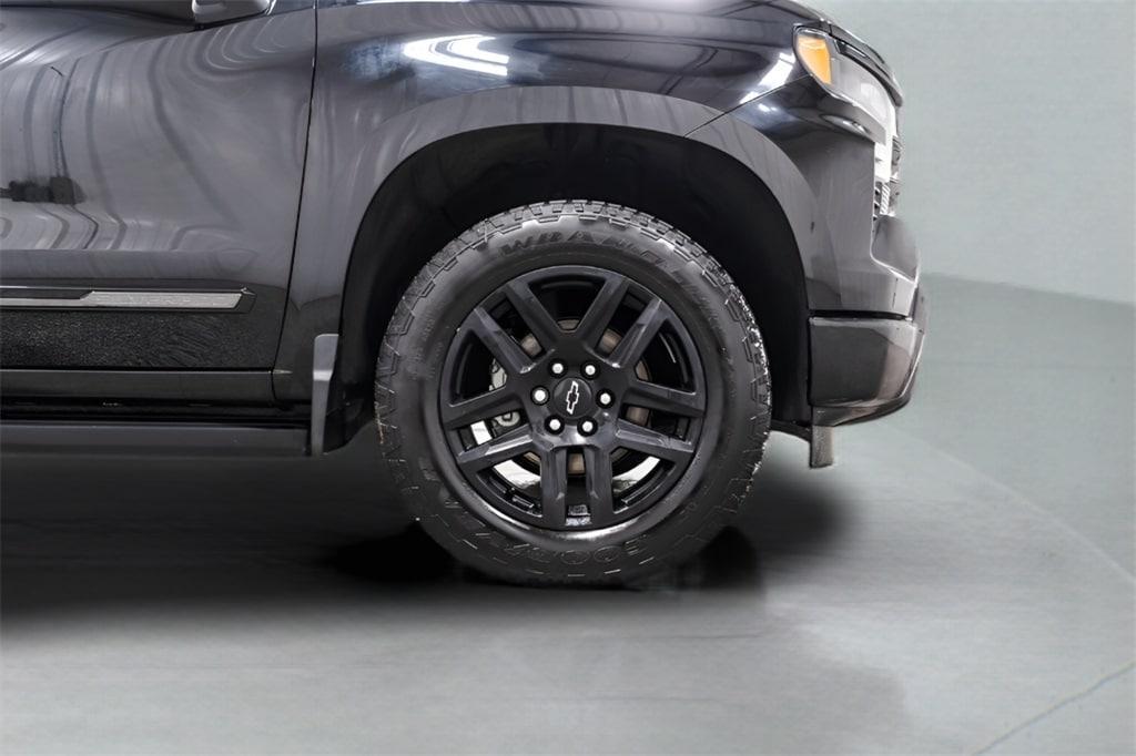 used 2025 Chevrolet Silverado 1500 car, priced at $60,000