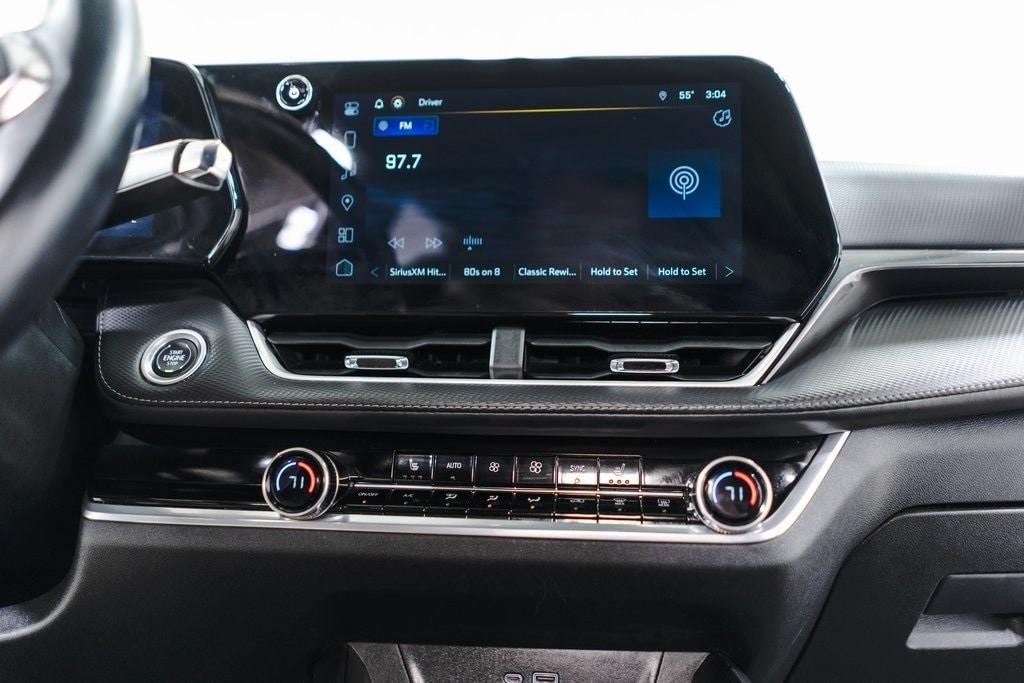 used 2025 Chevrolet Equinox car, priced at $27,375