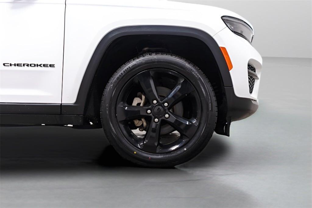 used 2023 Jeep Grand Cherokee car, priced at $25,210