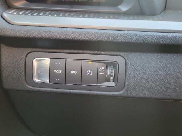 new 2026 Chevrolet Traverse car, priced at $43,907