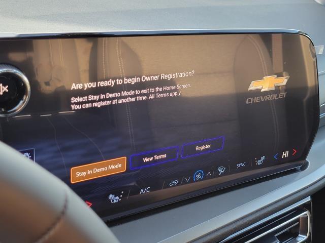 new 2026 Chevrolet Traverse car, priced at $43,907