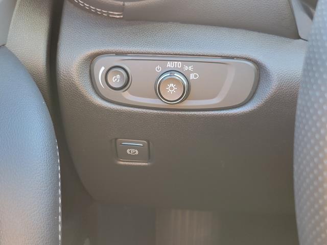 used 2025 Chevrolet Blazer car, priced at $30,500