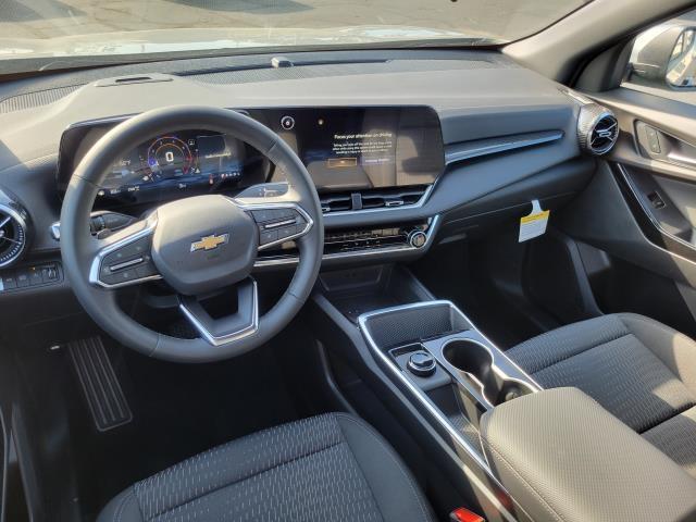 new 2026 Chevrolet Equinox car, priced at $34,390