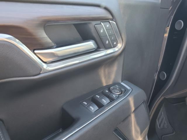 used 2025 GMC Sierra 1500 car, priced at $45,500