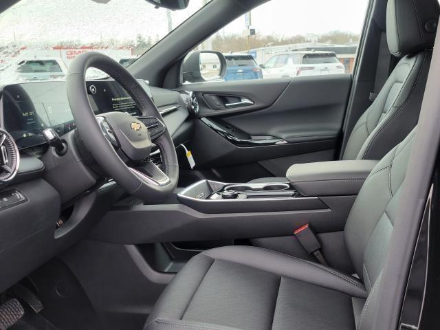 new 2026 Chevrolet Equinox car, priced at $32,676