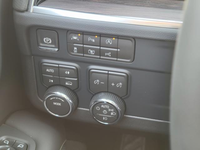 new 2026 Chevrolet Suburban car, priced at $90,729