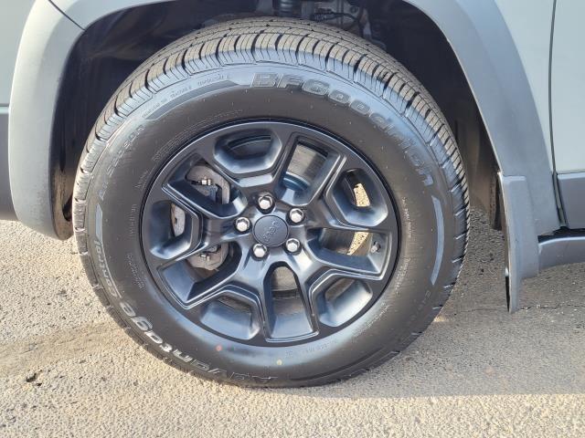 used 2019 Jeep Cherokee car, priced at $15,000