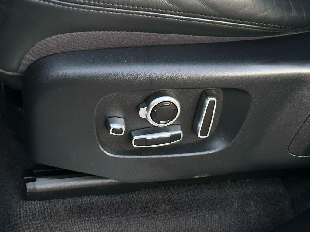 used 2020 Land Rover Range Rover Sport car, priced at $28,250