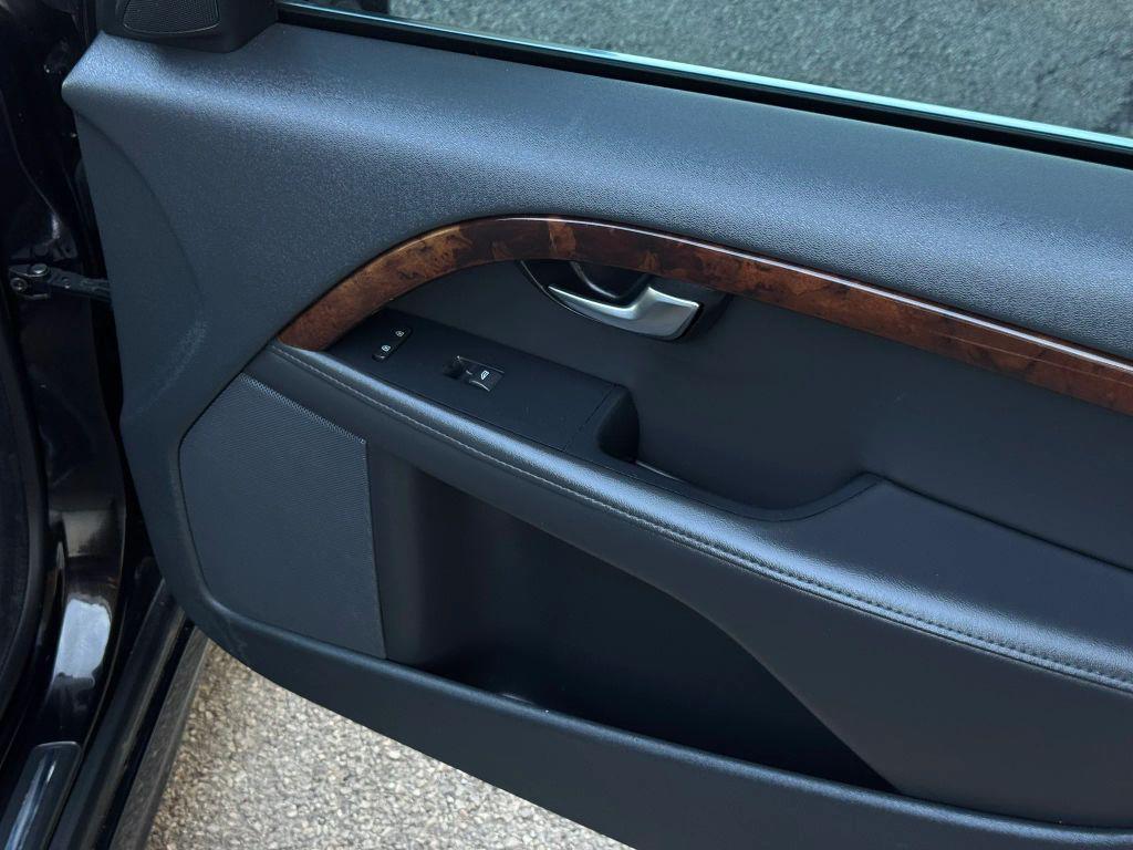 used 2014 Volvo S80 car, priced at $9,750