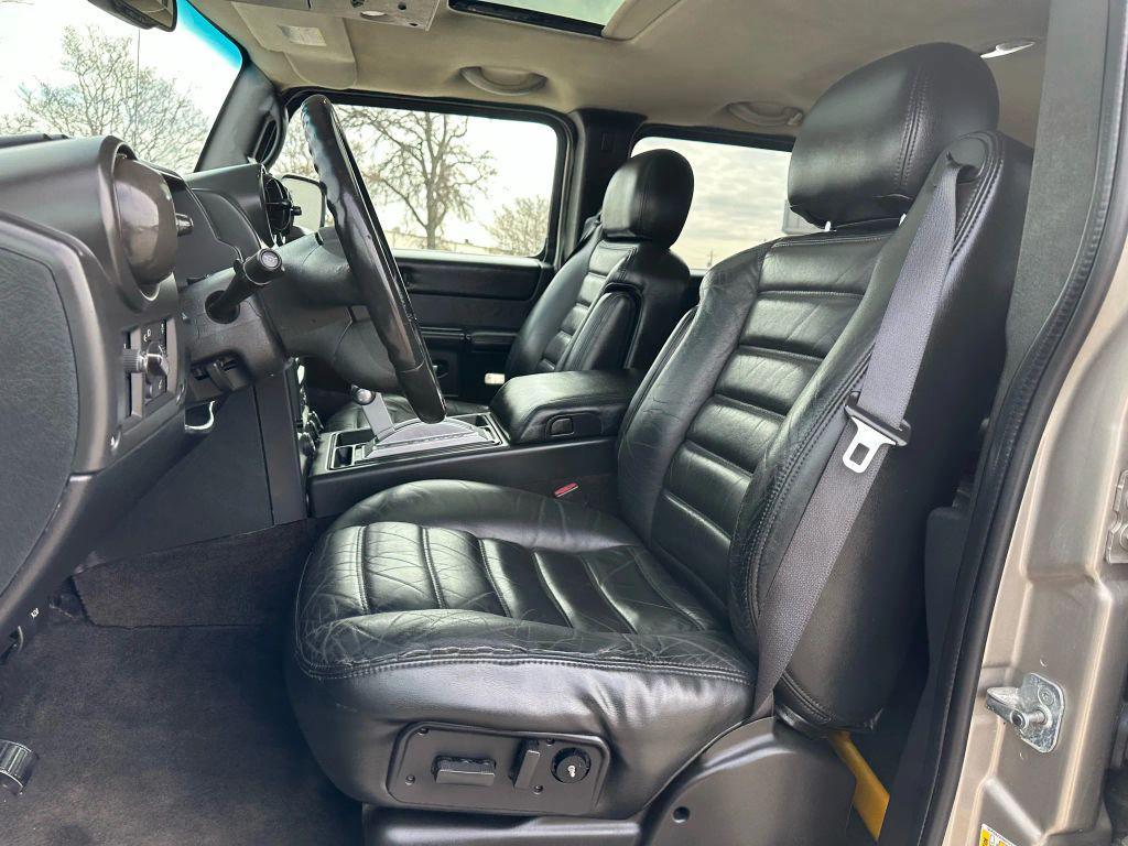 used 2006 Hummer H2 car, priced at $13,990