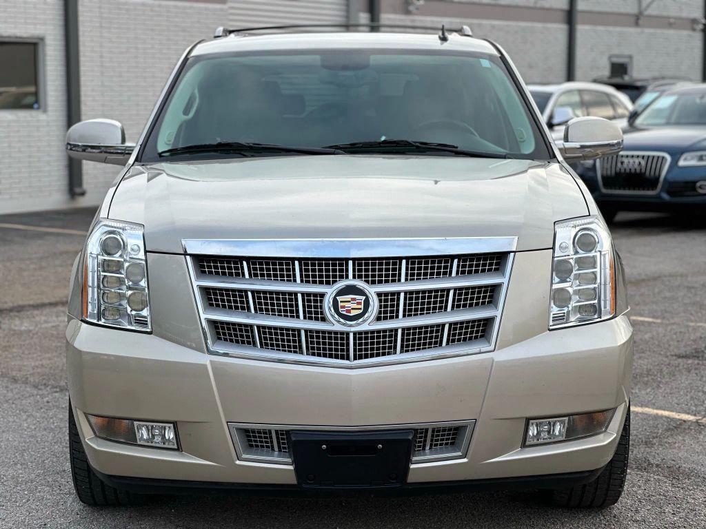 used 2014 Cadillac Escalade ESV car, priced at $14,750
