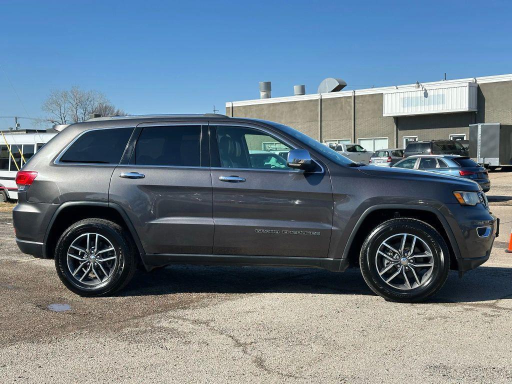 used 2017 Jeep Grand Cherokee car, priced at $10,795