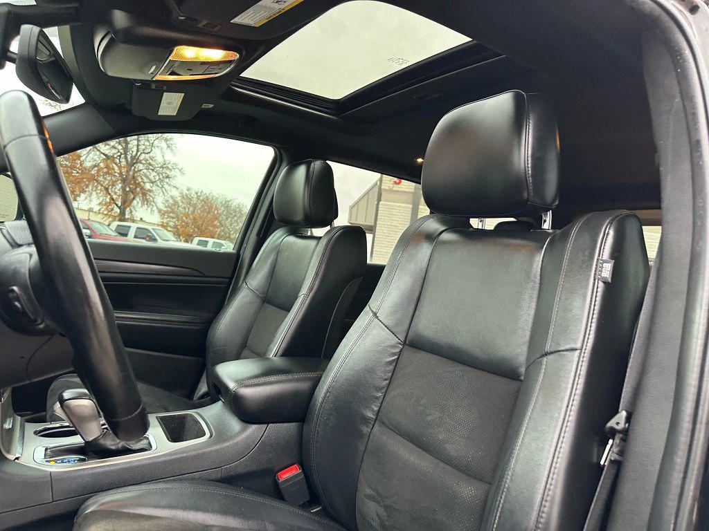 used 2020 Jeep Grand Cherokee car, priced at $17,990