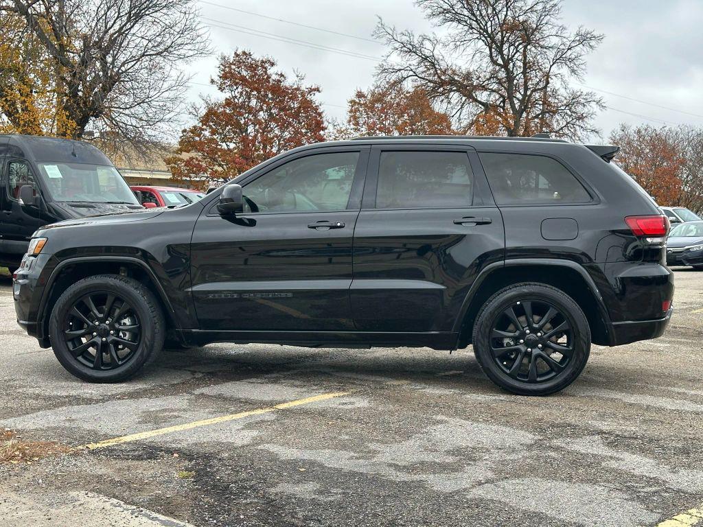 used 2020 Jeep Grand Cherokee car, priced at $17,990