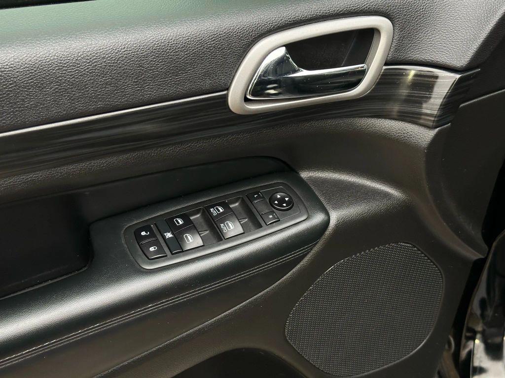 used 2020 Jeep Grand Cherokee car, priced at $17,990