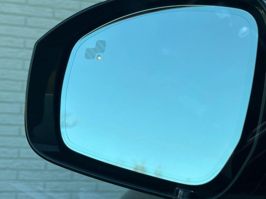 used 2019 Land Rover Range Rover car, priced at $27,750