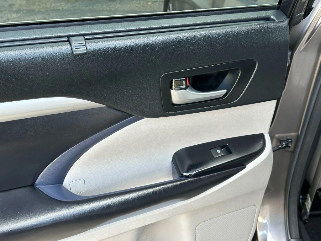 used 2017 Toyota Highlander car, priced at $18,450