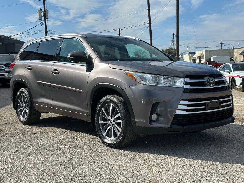 used 2017 Toyota Highlander car, priced at $18,450