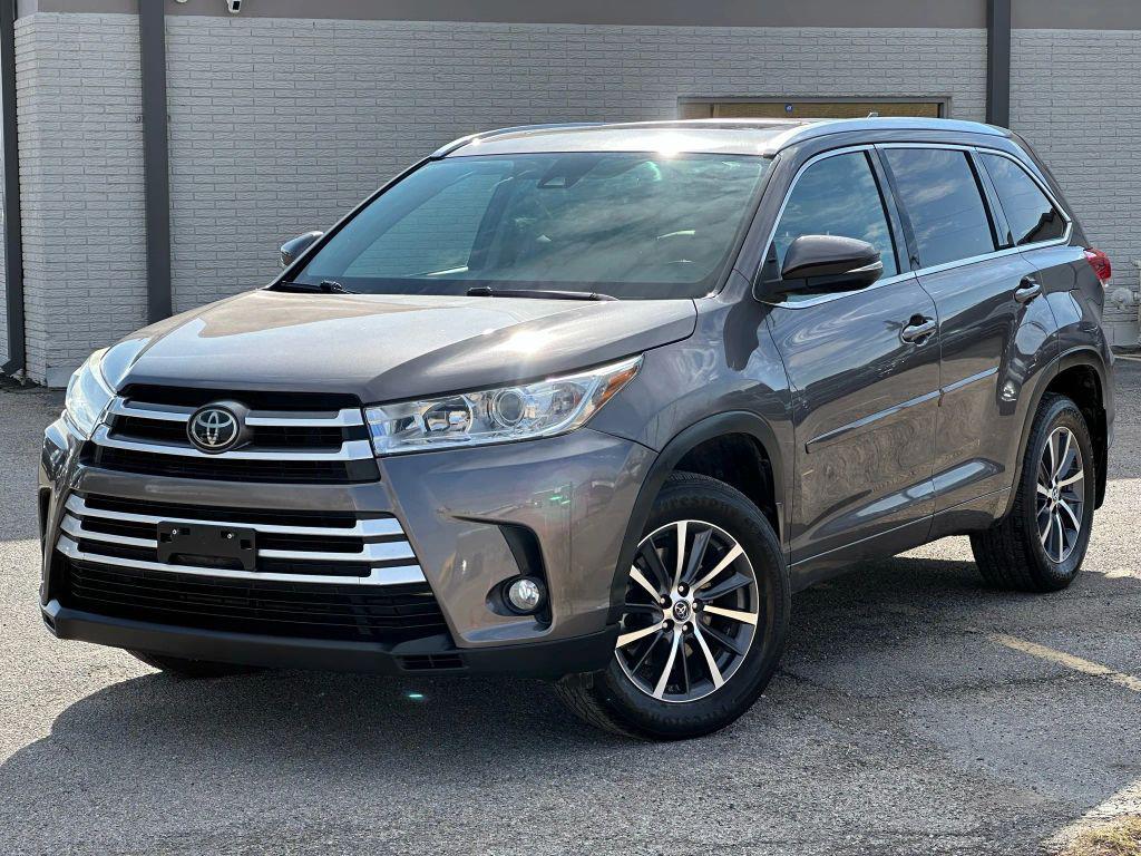 used 2017 Toyota Highlander car, priced at $18,450