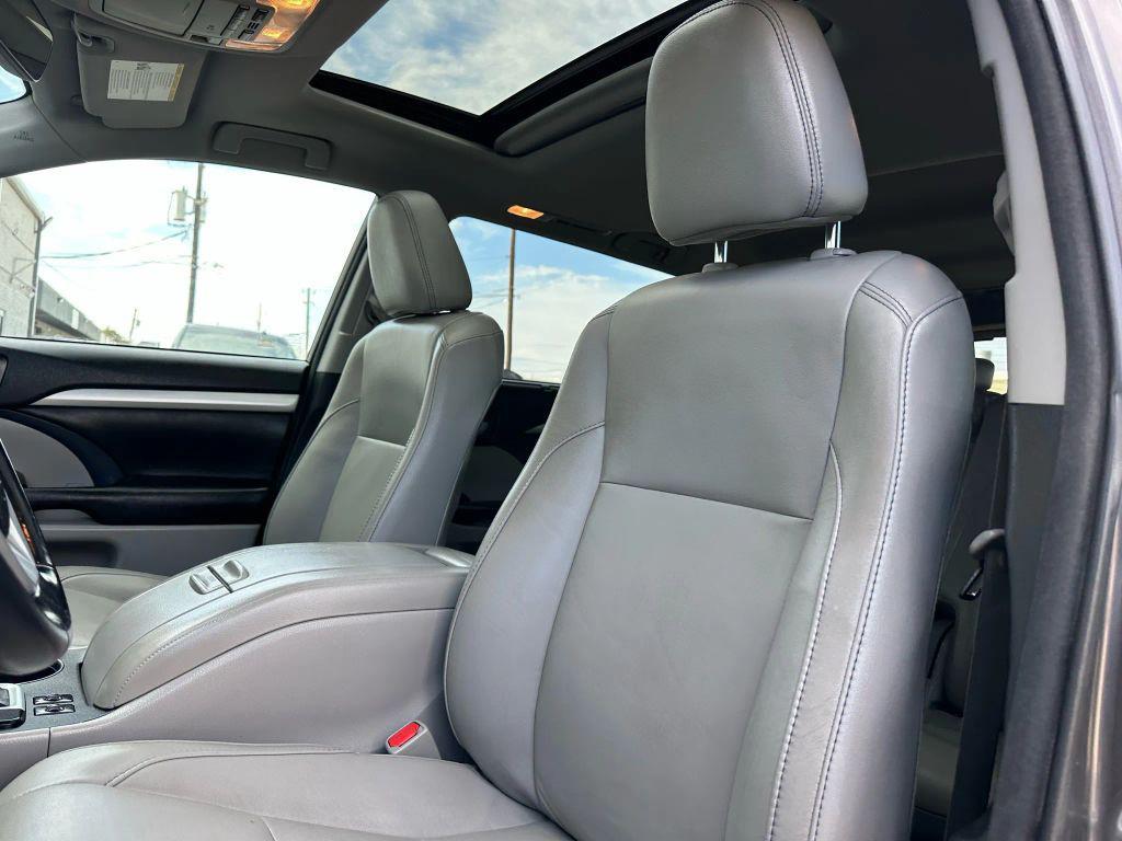 used 2017 Toyota Highlander car, priced at $18,450