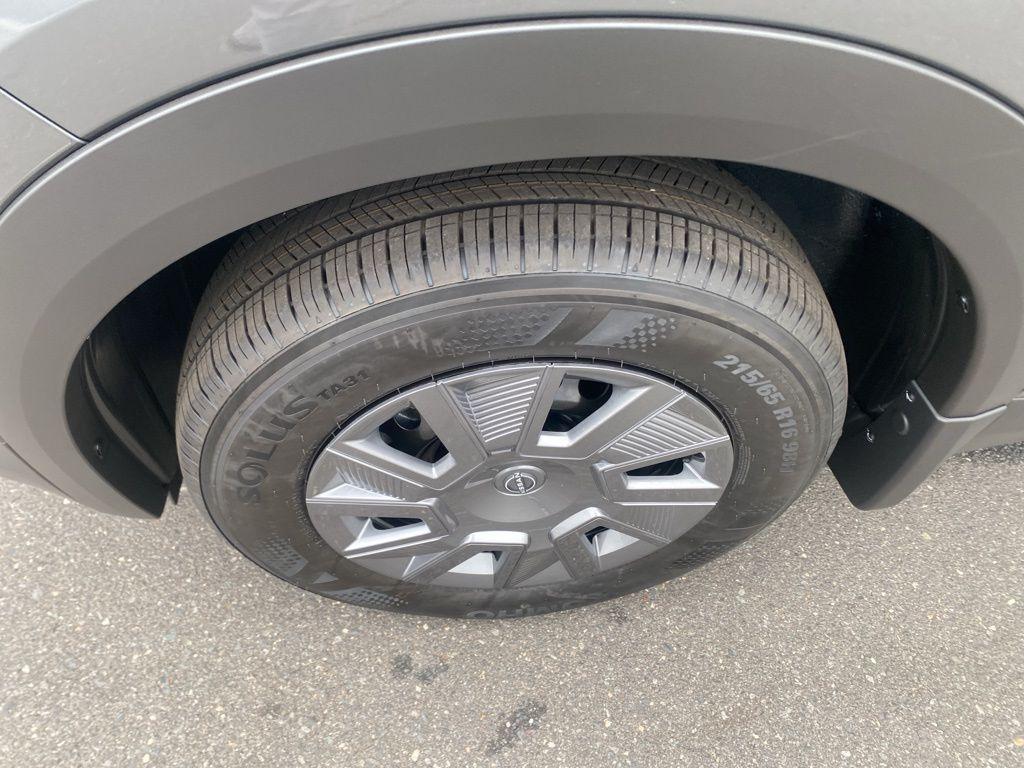 new 2026 Nissan Kicks car, priced at $23,622