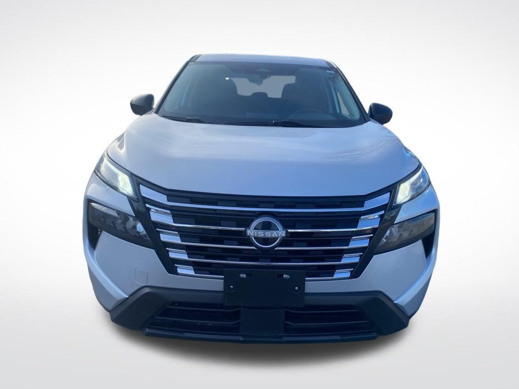 used 2024 Nissan Rogue car, priced at $17,452