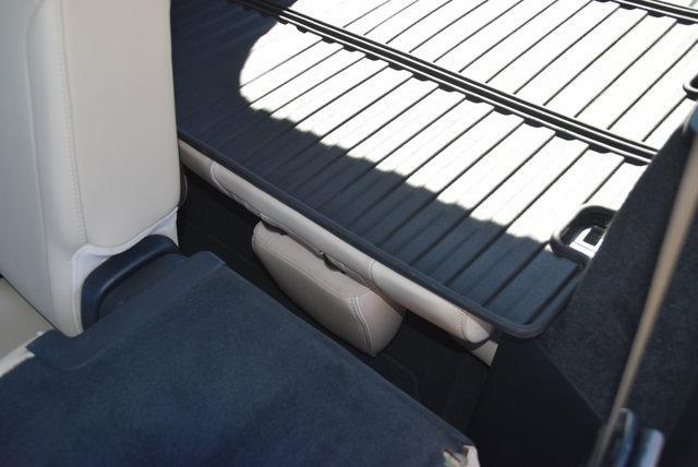 used 2022 Acura MDX car, priced at $32,934