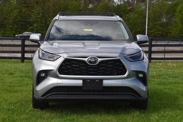 used 2023 Toyota Highlander car, priced at $34,988