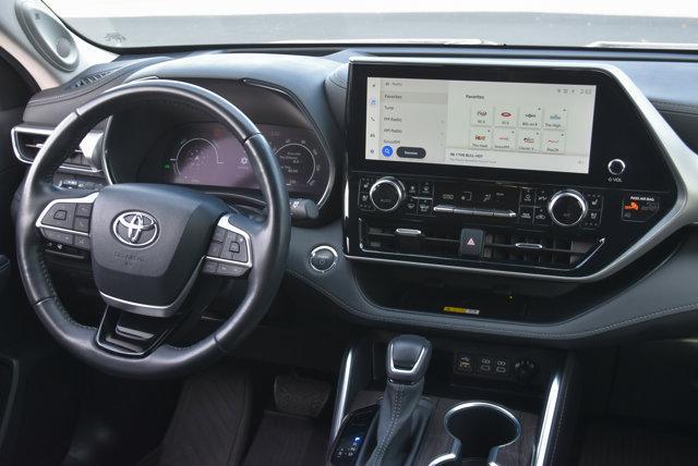 used 2023 Toyota Highlander Hybrid car, priced at $46,995