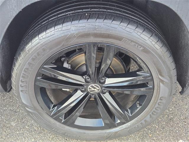 used 2023 Volkswagen Atlas car, priced at $29,990