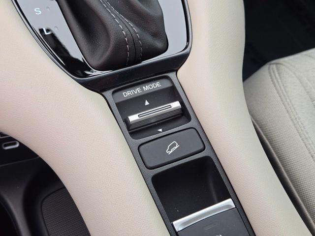 new 2026 Honda HR-V car, priced at $27,091