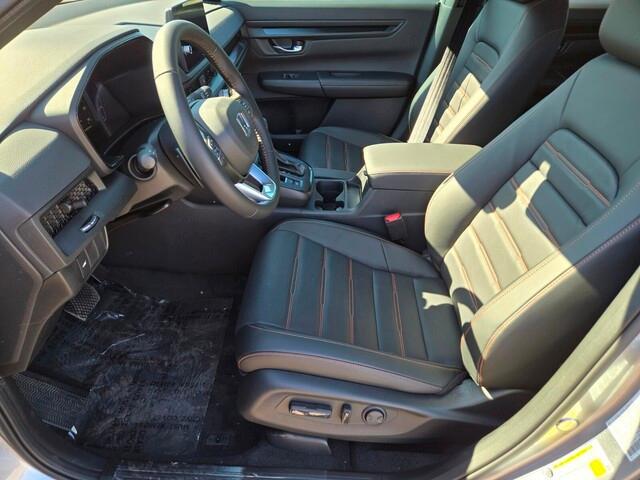 new 2026 Honda CR-V Hybrid car, priced at $39,965