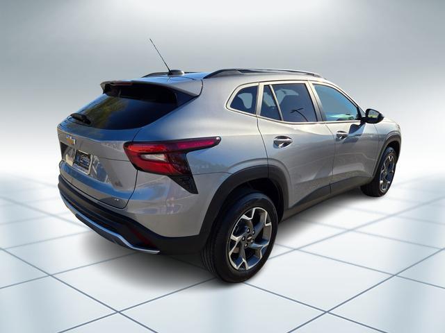 used 2025 Chevrolet Trax car, priced at $20,244