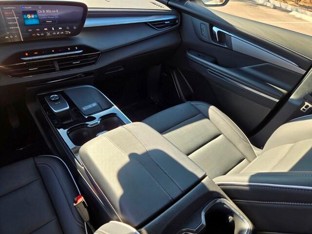 used 2025 Buick Enclave car, priced at $33,944