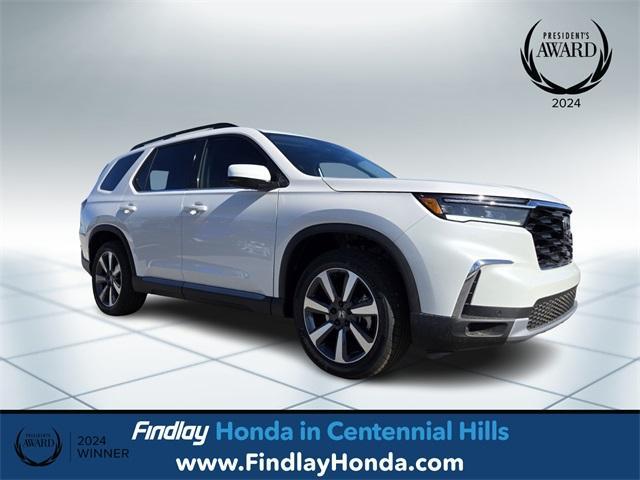 new 2025 Honda Pilot car, priced at $45,938