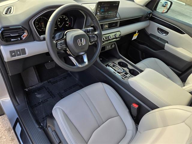 new 2025 Honda Pilot car, priced at $45,243