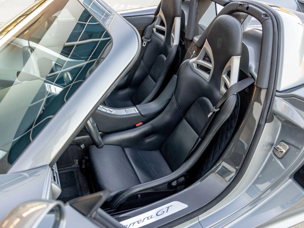 used 2004 Porsche Carrera GT car