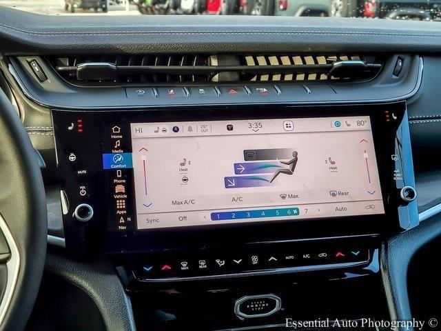 new 2026 Jeep Grand Cherokee car, priced at $47,195