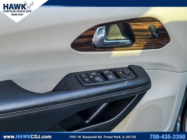 used 2023 Chrysler Pacifica car, priced at $27,891