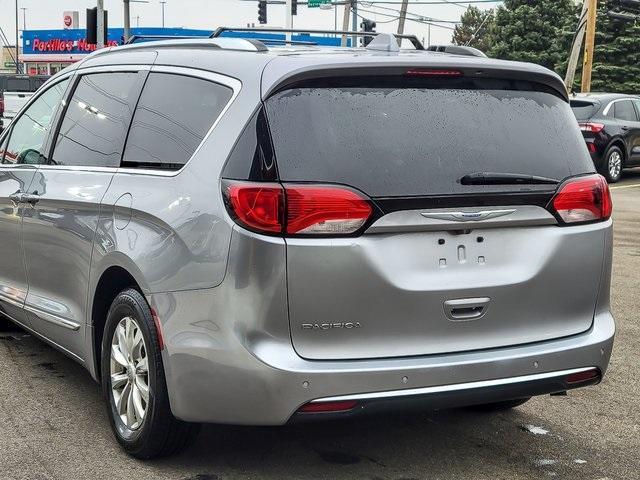 used 2018 Chrysler Pacifica car, priced at $13,661
