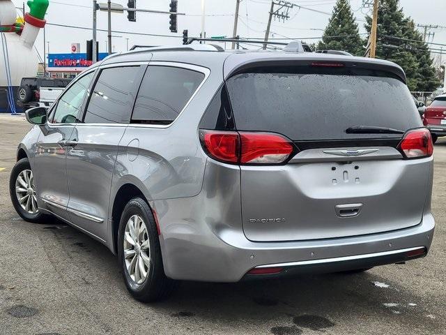 used 2018 Chrysler Pacifica car, priced at $13,661